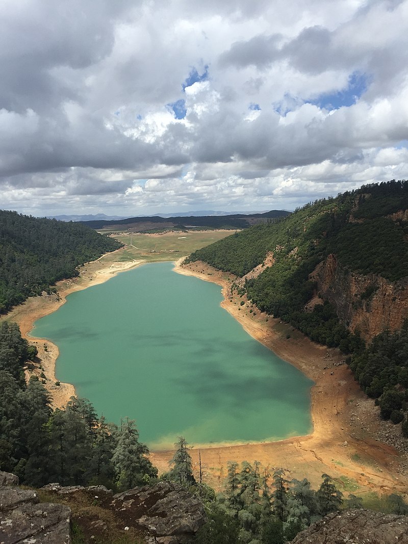  Lac Aguelmam Azegza - بحيرة أغيلمام أزڭزا