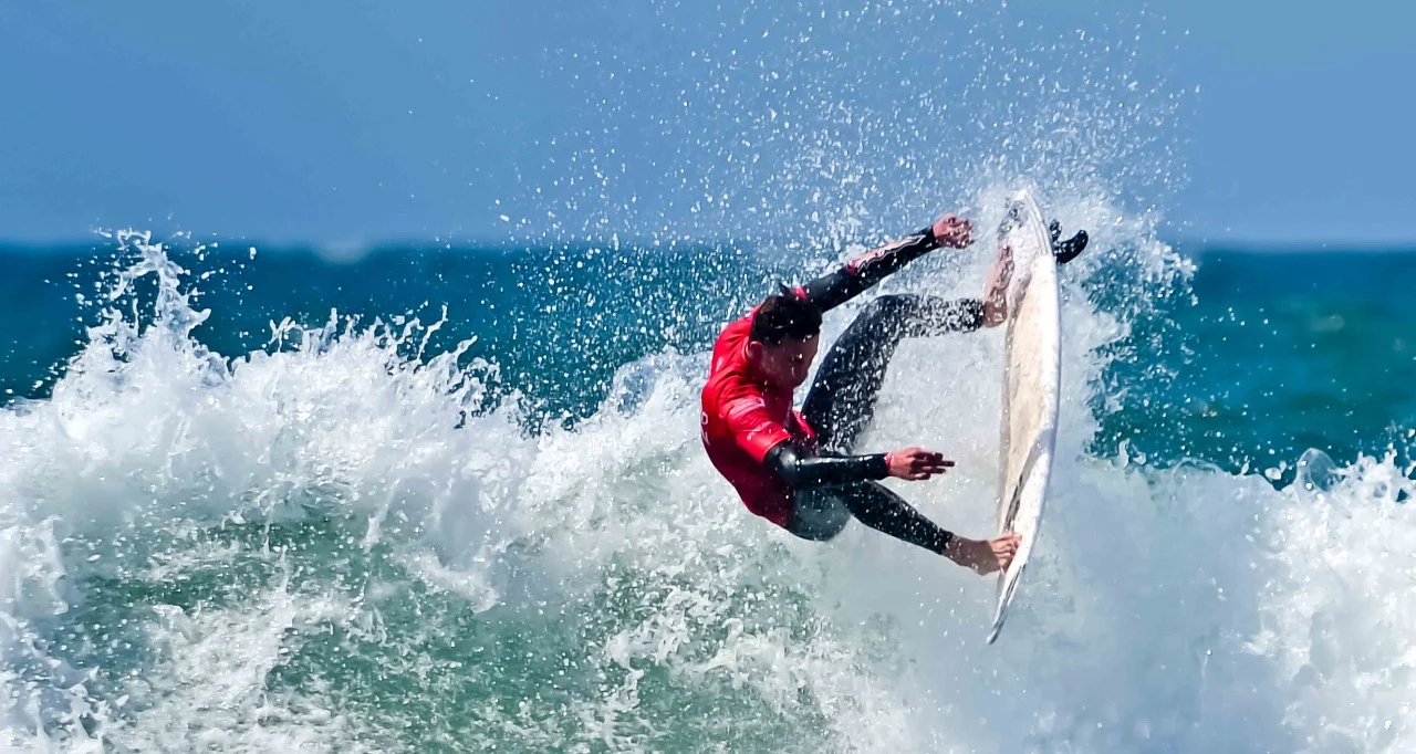 uploads/blogs/dar-bouazza-from-a-quiet-fishing-village-to-moroccos-surfing-capital.web