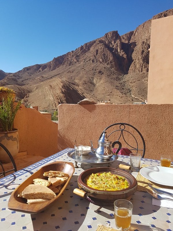 uploads/blogs/gastronomie-locale-saveurs-authentiques-du-maroc